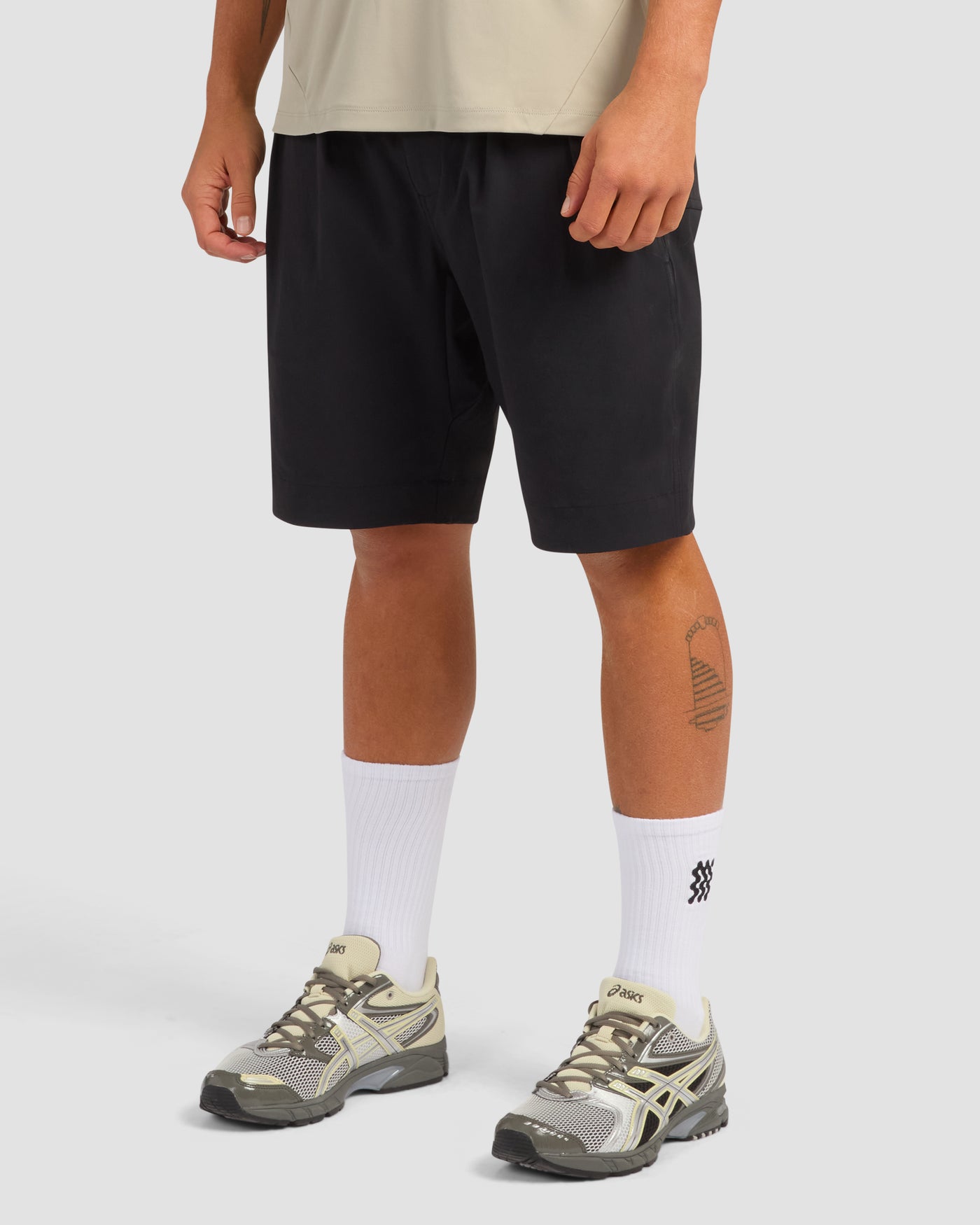 Black Pleat Short